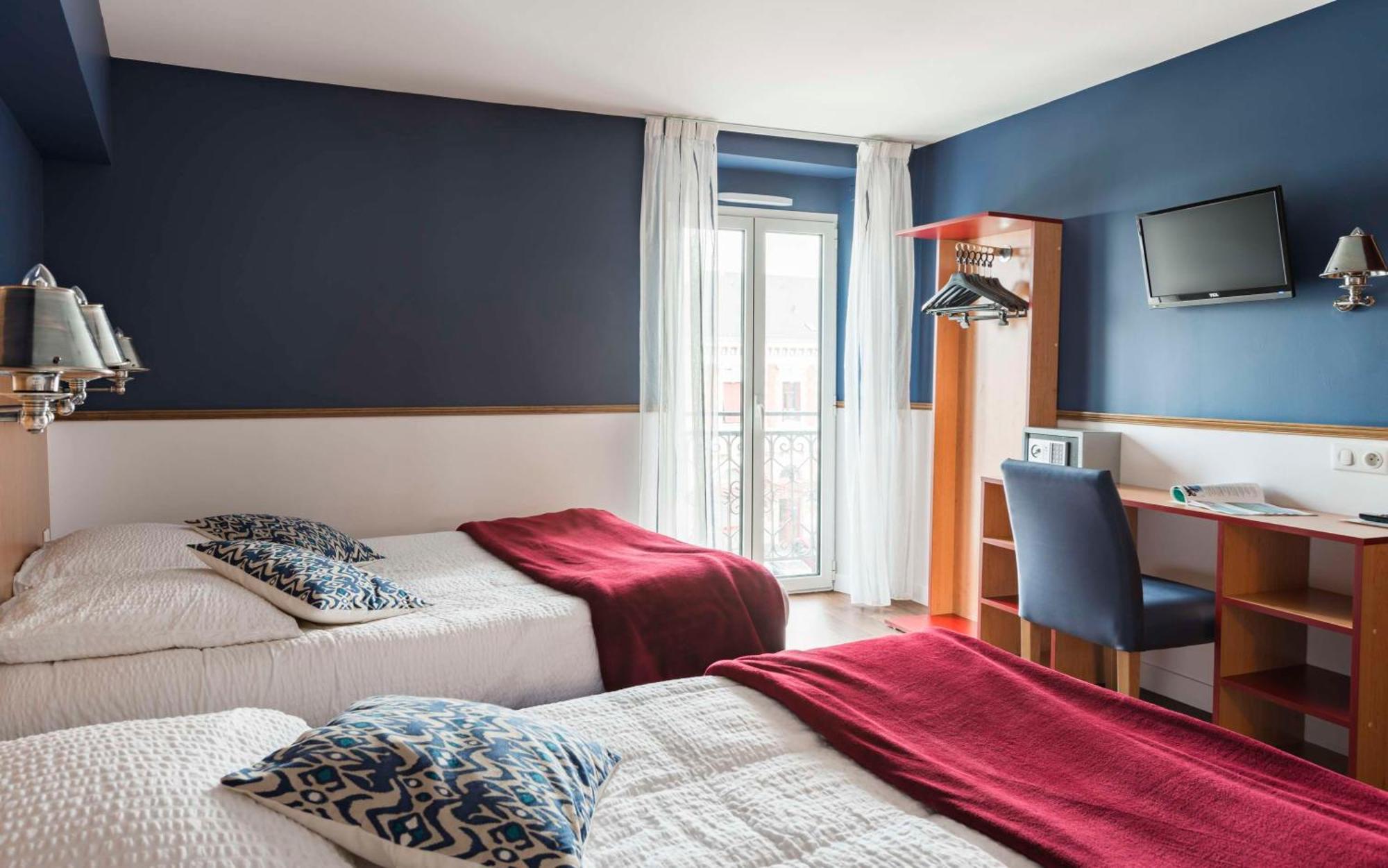Brit Hotel De Paris Сен Жан дьо Луз Екстериор снимка